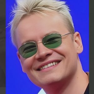 Для поклонников самого любимого Музыканта... и самого родного...