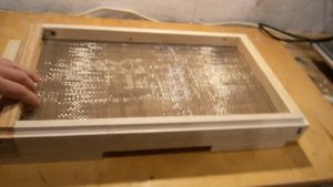 Сетчатое дно для улья с летковым заградителем