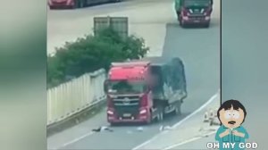 #его просто как будто выплюнуло 😱#