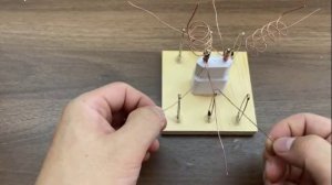 Вставьте булавку в зарядное устройство! То, что происходит, шокирует вас! Советы авторам