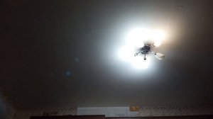 играю на гитаре