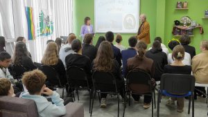 250909 Школьники Радужного узнали об истории создания герба города