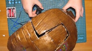 Как сделать шлем железного человека своими руками / ч
