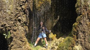 НУ КАК ЖЕ КРАСИВО! ПЕЩЕРЫ И ВОДОПАДЫ В ГРИШКИНОЙ БАЛКЕ/1.09.25