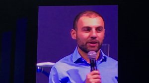 Григорий Аветов сильно рассмешил Жанат Кожамжарова с Юмором про Казахских парней