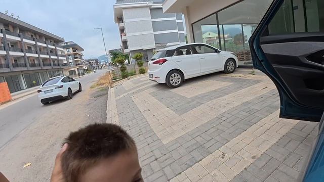 Vlog// Посадил помидор ￼черри в горшок что получилось. смотреть онлайн