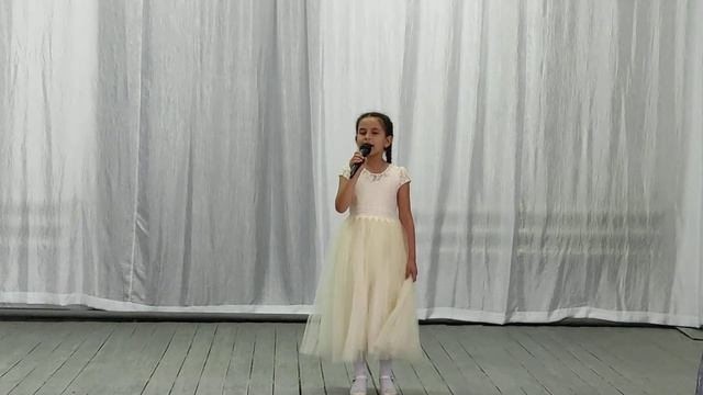 Песня "Зеленая-страна" муз. и слова Е. Обуховой смотреть онлайн