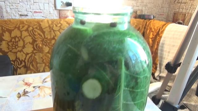 Малосольные огурцы за 2 дня. Хрустящие огурцы. Lightly salted смотреть онлайн