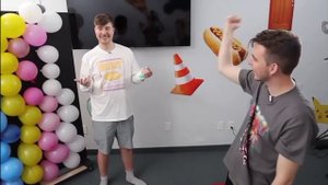 Если ты кликнешь на это видео, я дам своему другу 0,001$