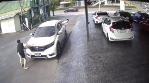 Встретились однажды два дурака