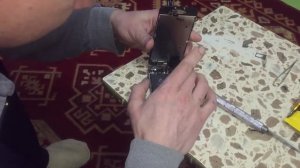 Разбираем айфон 5s после падения