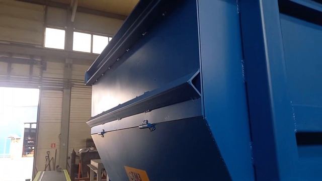 Производство комбайнов РЕСУРС-УК1 для уборки чеснока. смотреть онлайн