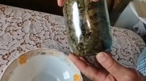 Ферментируем ароматный чай из листьев вишни.