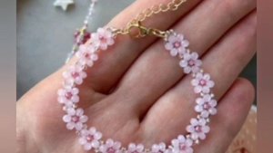 Идеи украшений из бисера 😍