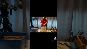 Давим Мед из Сот!