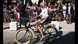 Брижит Макрон ( Brigitte Macron )