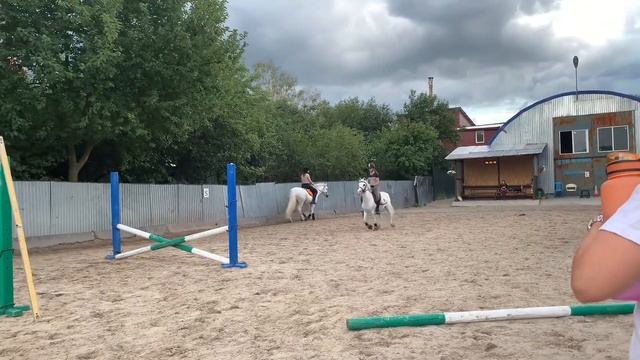 КСК Колибри🏇Миланочка под чутким руководством Алекс смотреть онлайн