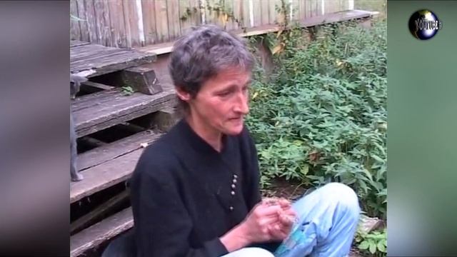 Бабка и ее стратегический запас марихуаны! Не выдерги? смотреть онлайн