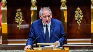 Национальное собрание Франции проголосовало против доверия правительству премьер-министра Франсуа Ба