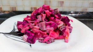 Рецепт салата со свеклой. Салат со свёклой и огурцом.