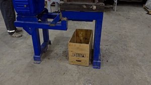 Шредер измельчитель веток и брёвен в щепу. Рубильная м