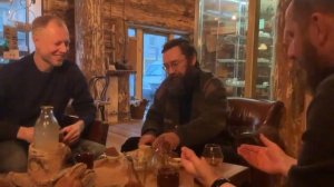 Герман Стерлигов в фундаментальном ресторане с товар?