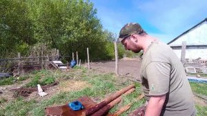 СТАВИМ СТОЛБЫ/НОВЫЙ ЗАБОР/ ЧАСТЬ 1/  ДЕРЕВЕНСКИЙ ВЛОГ