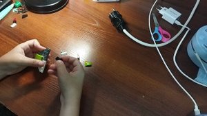 вторая летающая тарелка из Lego