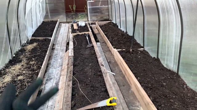ТЕПЛИЦА обустройство грядок 🍅🥒Что обязательно нуж смотреть онлайн