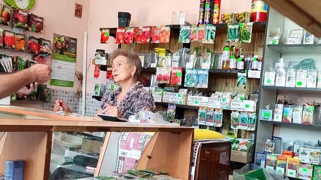 Гусеница на яблоне. Болеет яблоня. Чем брызгать яблоню смотреть онлайн