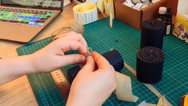 Создаю свечи из вощины с нуля и до отправки на склад | sm смотреть онлайн