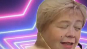 1000095874.mp4"Уральская сказка": Королева сарделек и её альфонс.#обзор #уралочка