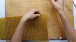 Свеча ангелочек из вощины своими  руками. Мастер-класс