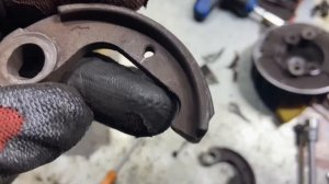 Husqvarna 143R-|| . Как она выжила после такого?