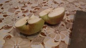 Яблоко Брянское.