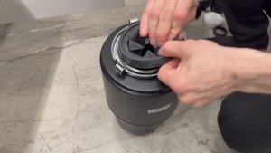 Измельчитель пищевых отходов Haier