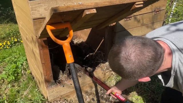 Компостная яма/ящик. Перекладываем компост для лучшег смотреть онлайн
