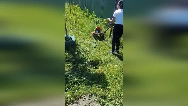 Лучшие колёсные триммеры до 30 000 рублей