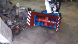 МБ-2 НЕВА гусеничный снегоуборщик.