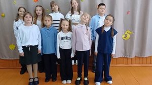"Здравствуй, школа", Исполняет: группа "Каникулы", 11 лет