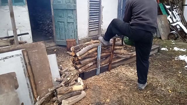 микро сравнение двух китайских дешовых бензопил. смотреть онлайн