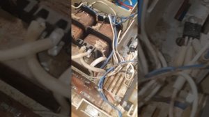 Устройство зарядно-выпрямительное бытовое УЗС-П-12-6,3 "Электроника". Разборка.