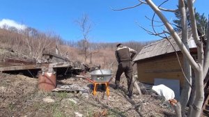 КУПИЛ ЗАБРОШЕННУЮ ДАЧУ !  ОН БОРОЛСЯ ДО КОНЦА.... НО Я ЕГ?