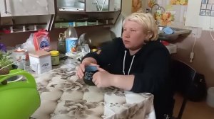 ЖИВУ ОДНА В ДЕРЕВНЕ / РЕШИЛА ПОДСТРИЧЬ КОЛЮ