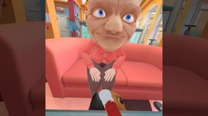 непослушный кот надел маску коня на бабку в I'm cat vr