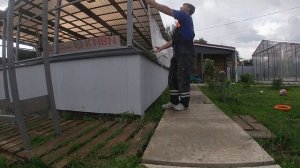 Как закрыть НАВЕС ДЛЯ МАШИНЫ сотовым поликарбонатом. ?