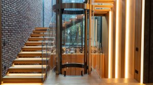 Обзор тяжёлой серии эксклюзивного панорамного лифта МС 1500