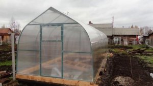 С чего начать тепличный бизнес? Что выращивать и как н?