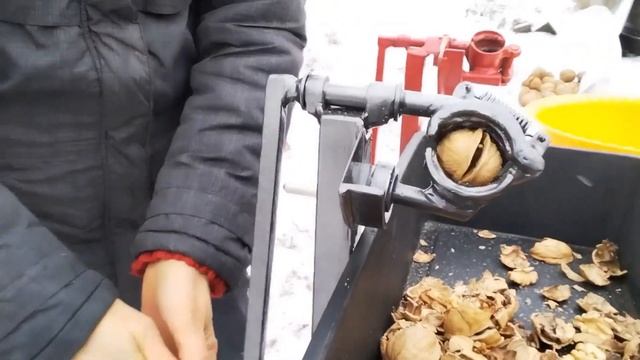 Орехокол "Бабочка" для грецких орехов смотреть онлайн