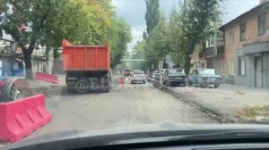 В Донецке продолжается ремонт улицы Щорса 

Сейчас асфальт снимают на участке между проспектами Панф